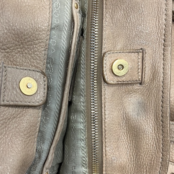 PRADA MILANO Tan Leather Shoulder/Hangbag - Picture 9 of 10